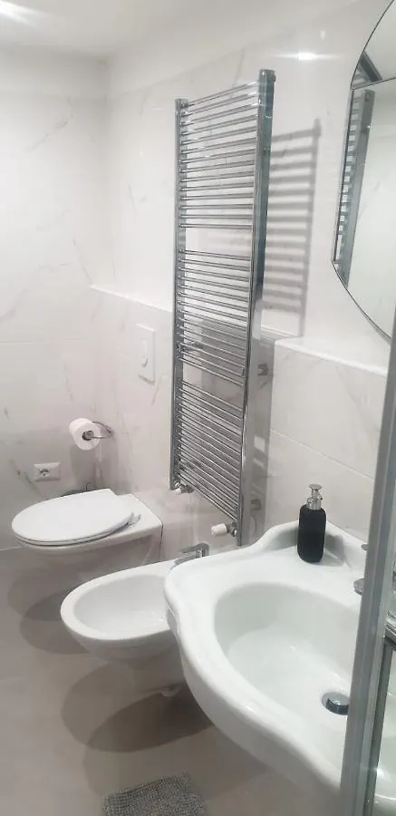 Porto 48 Apartman Bari