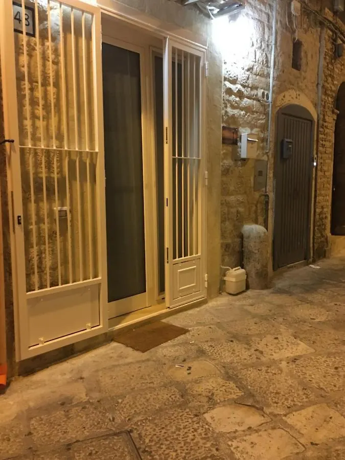 Porto 48 Apartman Bari Olaszország